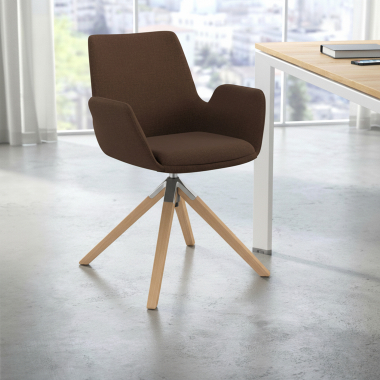scandinavische stoel bruin draaistoel hout stof gestoffeerde armleuningen 2