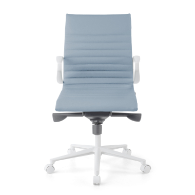 luxe bureaustoel wit blauw lage rugleuning witte structuur kunstleder vaste armleuningen 3