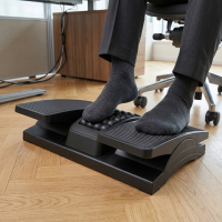 Voetsteun Cloud, met pedalen, met massagerollers