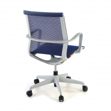 design bureaustoel wit blauw zwarte structuur netstof mesh vaste armleuningen 8
