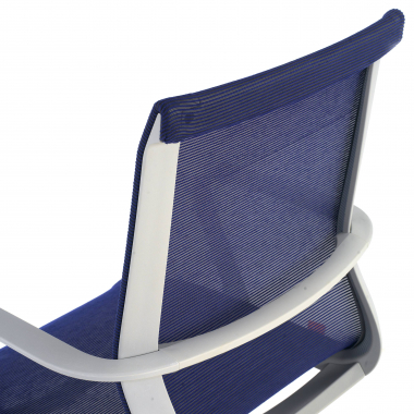 design bureaustoel wit blauw zwarte structuur netstof mesh vaste armleuningen 5