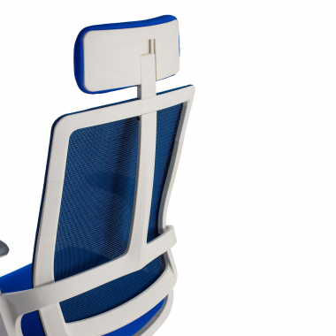 goedkope bureaustoel wit blauw witte structuur netstof mesh 4d verstelbare armleuningen lumbale steun hoofdsteun 5