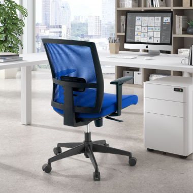 ergonomische bureaustoel blauw zwarte structuur netstof mesh 1d verstelbare armleuningen lumbale steun 2